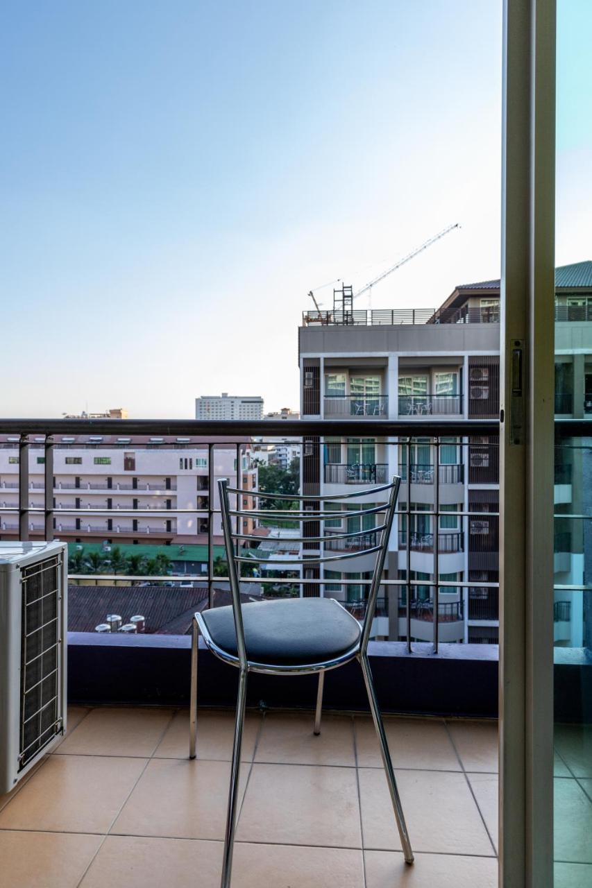 פאטאיה Eastiny Residence Hotel מראה חיצוני תמונה